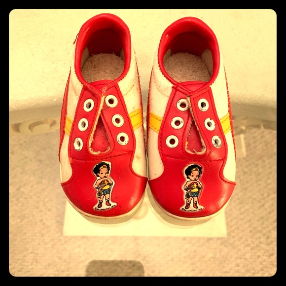 wonder woman baby shoes